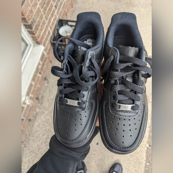 Nike Air Force 1s low - Picture 5 of 6